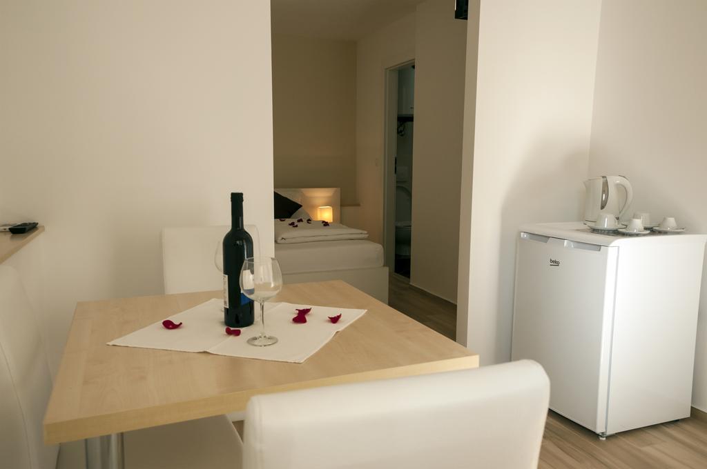 Guest House Bulevar ซาดาร์ ภายนอก รูปภาพ