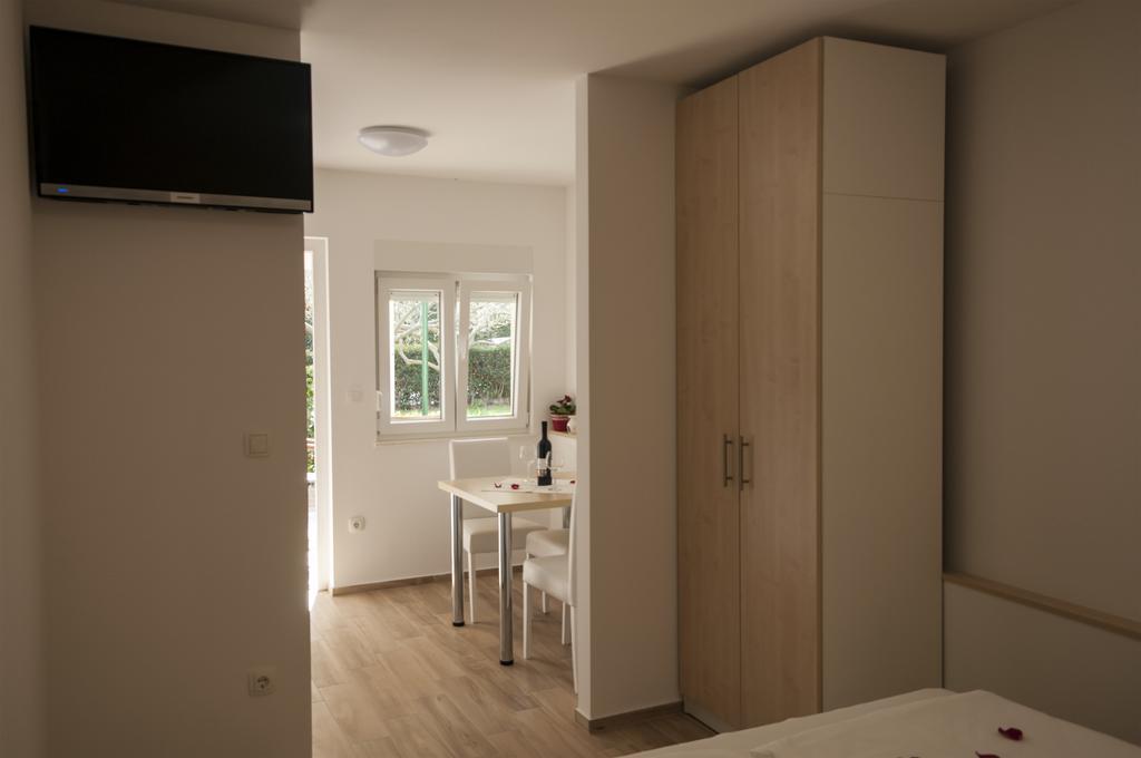 Guest House Bulevar ซาดาร์ ภายนอก รูปภาพ