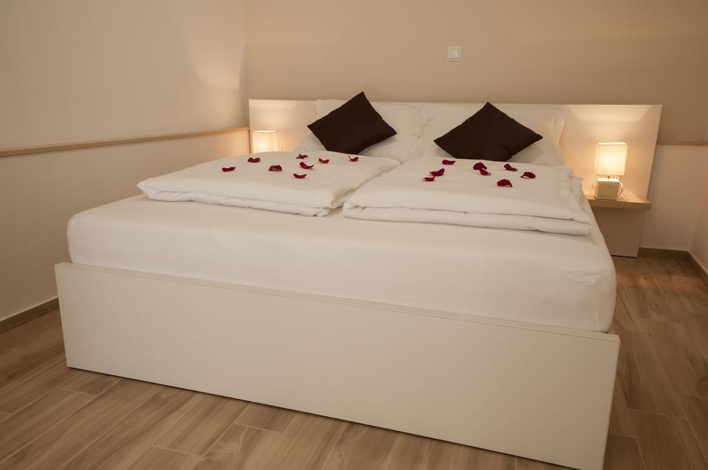 Guest House Bulevar ซาดาร์ ภายนอก รูปภาพ